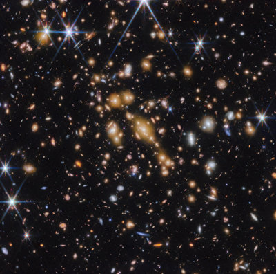 Galaxy cluster SPT-CL J0615−5746